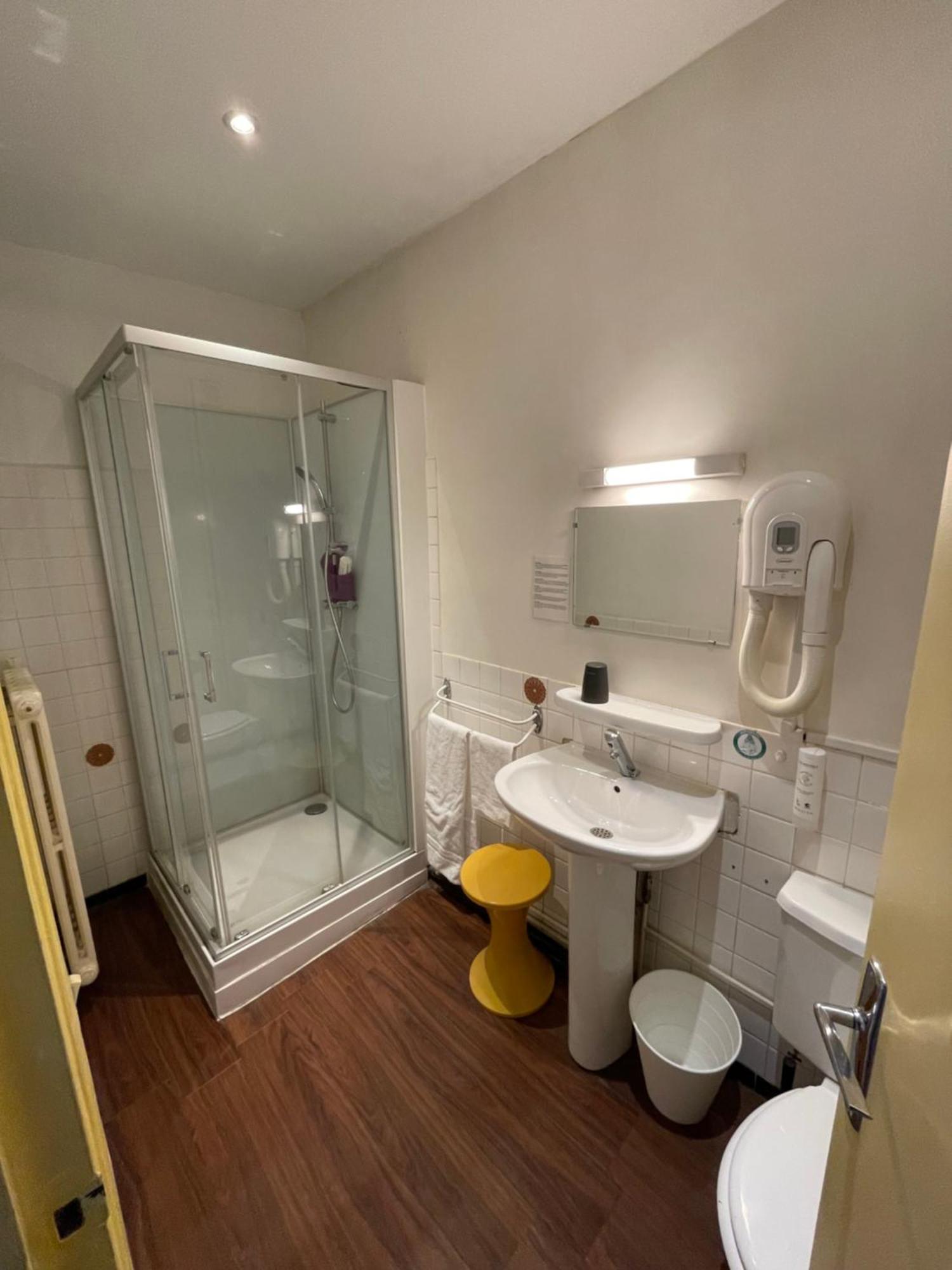 Hotel Des Ducs Nevers Bagian luar foto