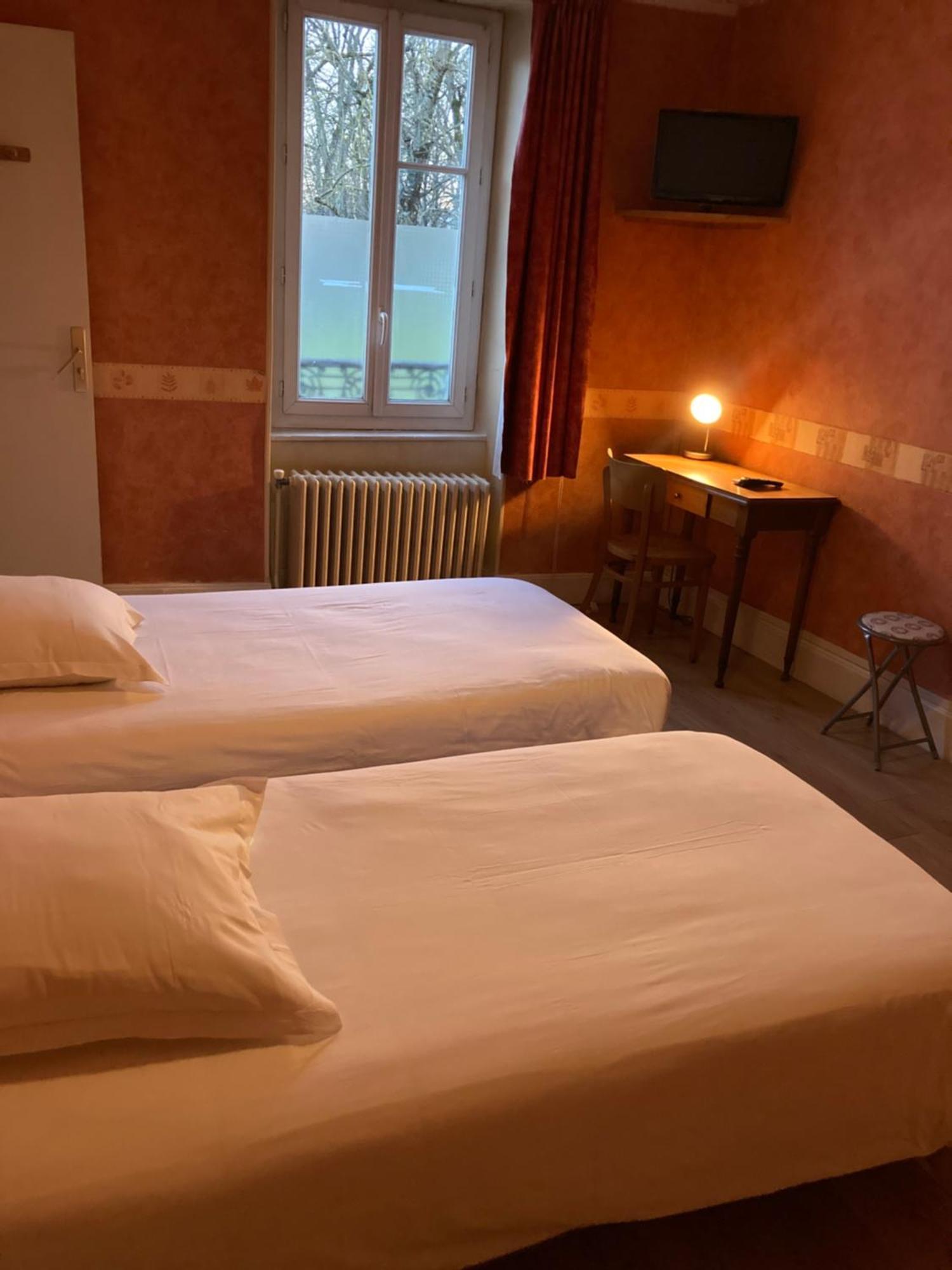 Hotel Des Ducs Nevers Bagian luar foto