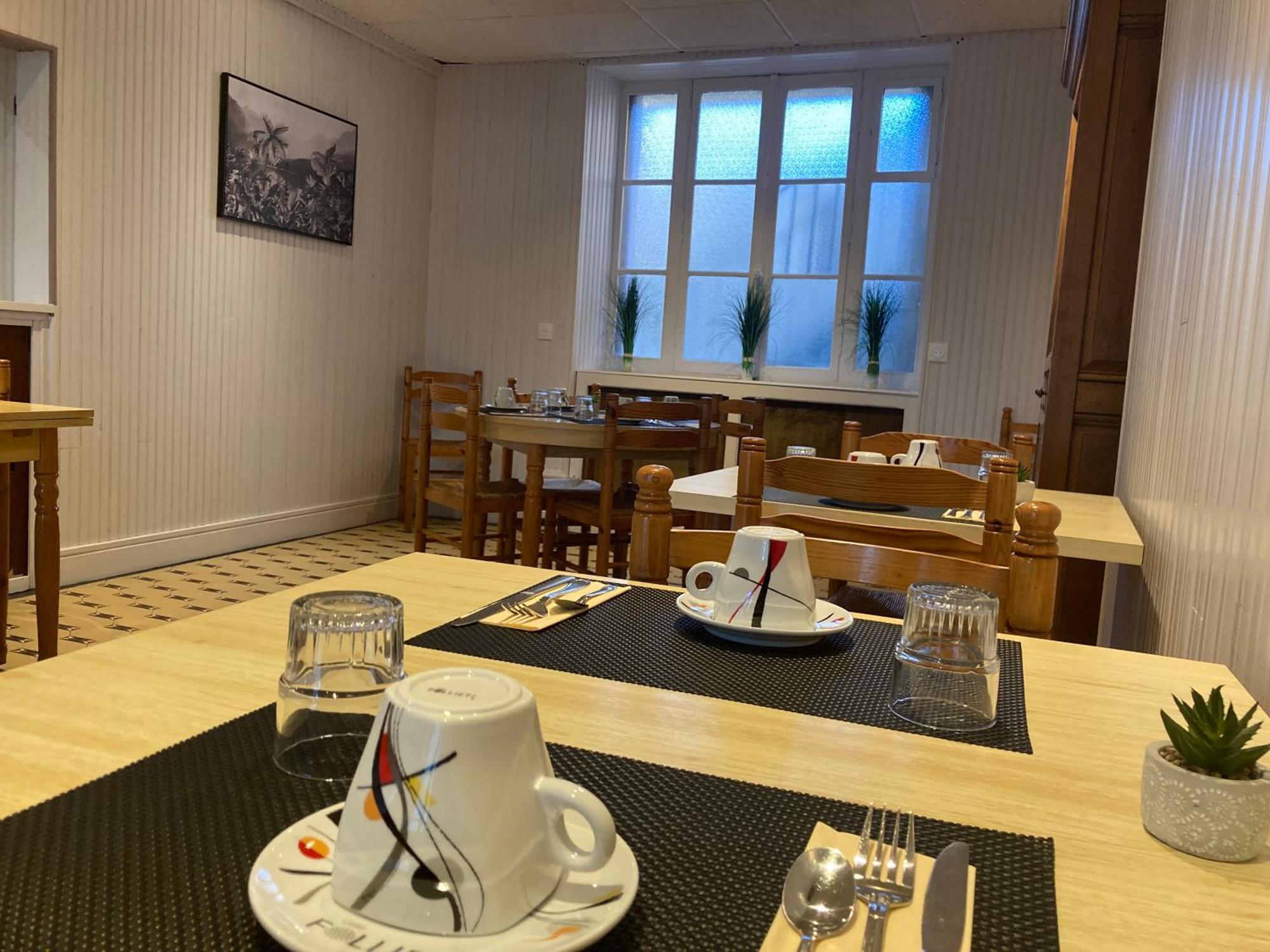 Hotel Des Ducs Nevers Bagian luar foto