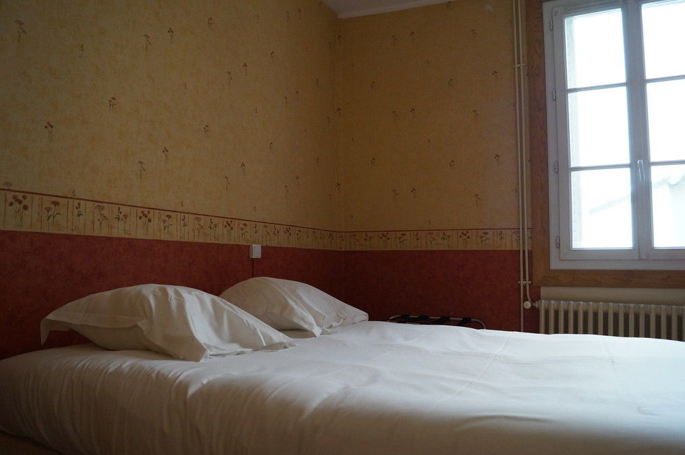 Hotel Des Ducs Nevers Bagian luar foto