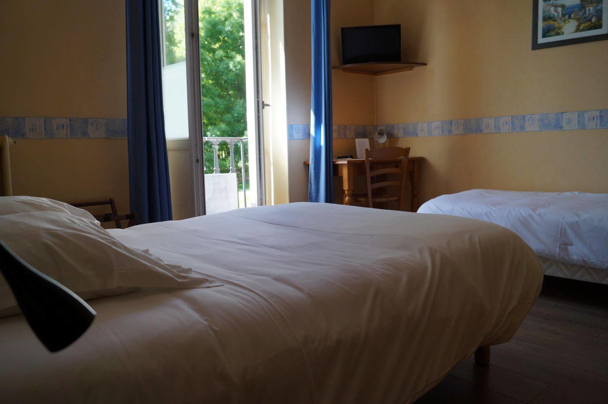 Hotel Des Ducs Nevers Bagian luar foto